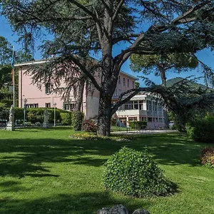 Beatrice Hotel